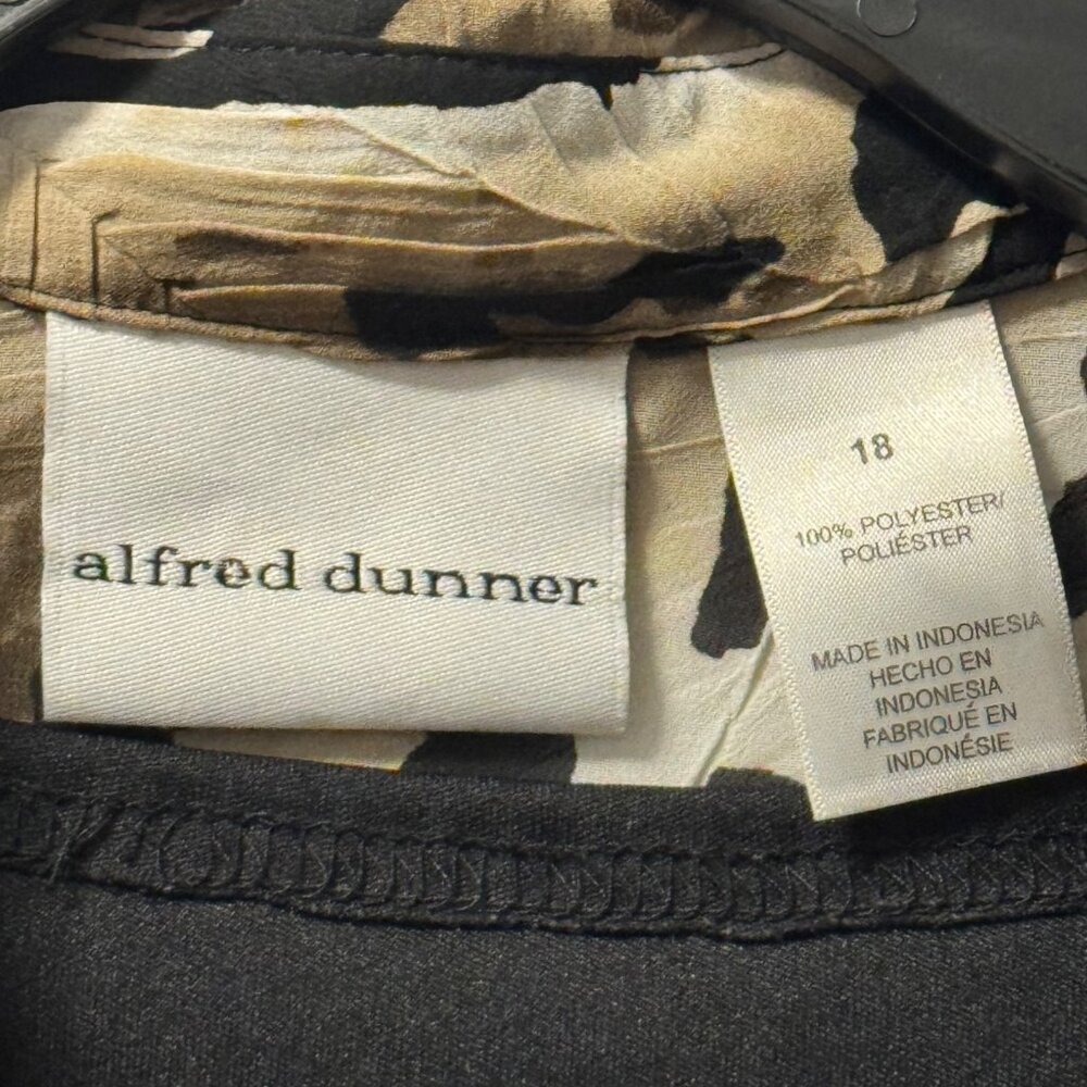 Alfred Dunner Leopard Print Button-Down Blouse Wi… - image 3
